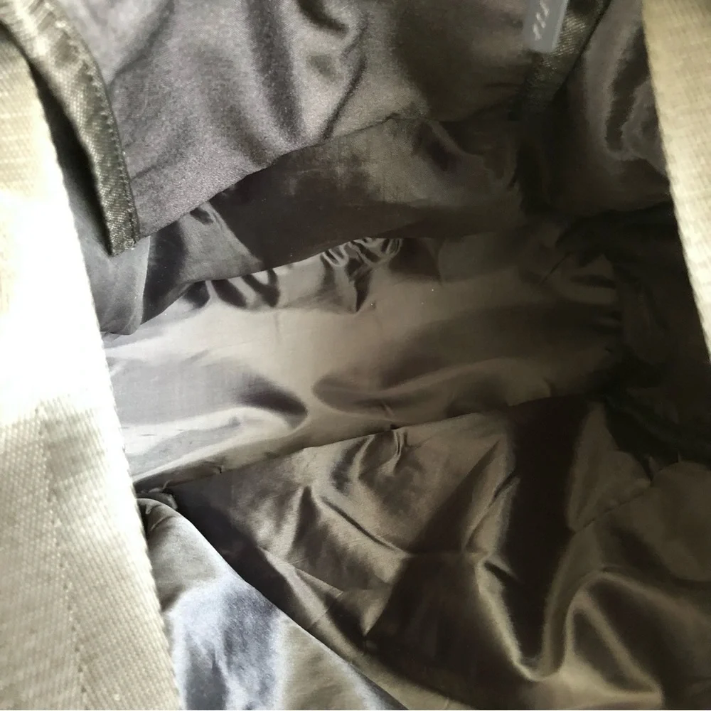 NWT Beyond Yoga Black Athleisure Convertible Shoulder Tote Backpack Gym Bag